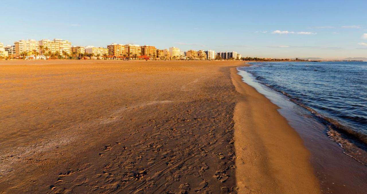 Flores Paradise Playa Sagunto Exteriér fotografie
